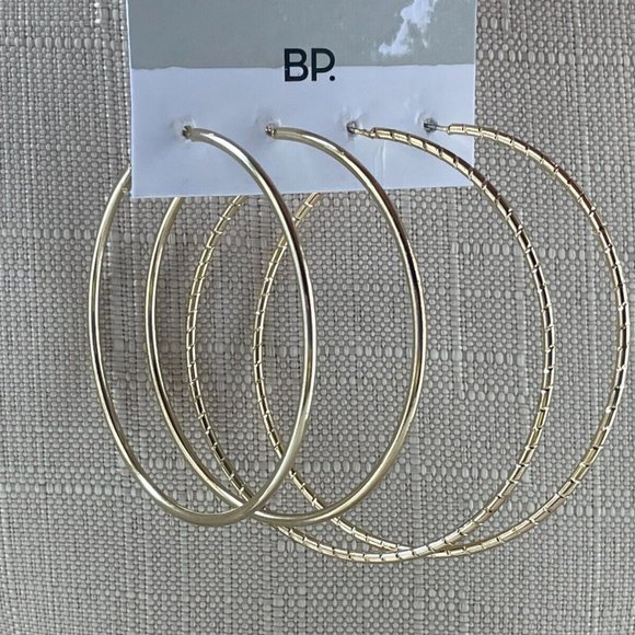 BP Nordstrom Women Earrings Gold Tone Hoop Ear Jewelry Set of 2 Earrings - Picture 2 of 10